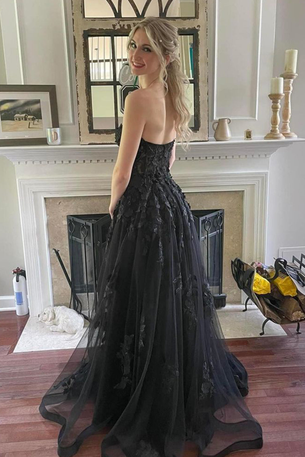A Line Sweetheart Red Long Prom Dress with Appliques