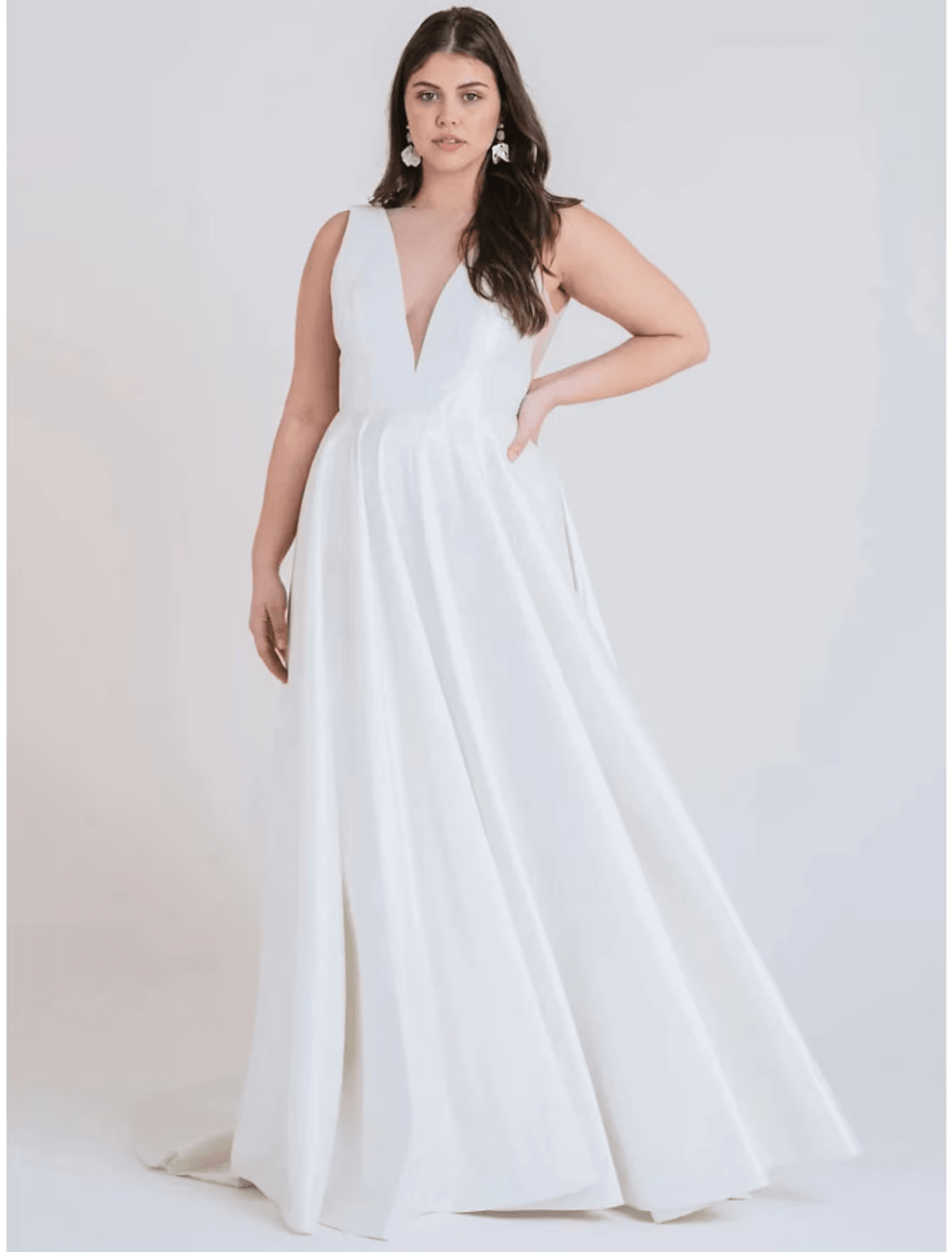 Sexy Wedding Dresses Chapel Train Ball Gown Sleeveless V Neck Cotton Bridal Suits With Pocket Solid Color