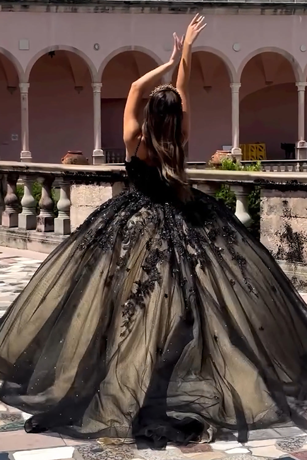 Sparkly Tulle Spaghetti Straps Quinceanera Dress with Appliques