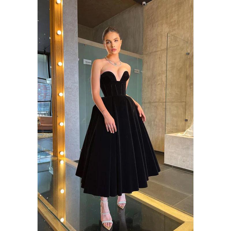 Sweetheart Strapless Velvet A-Line Prom Evening Gown