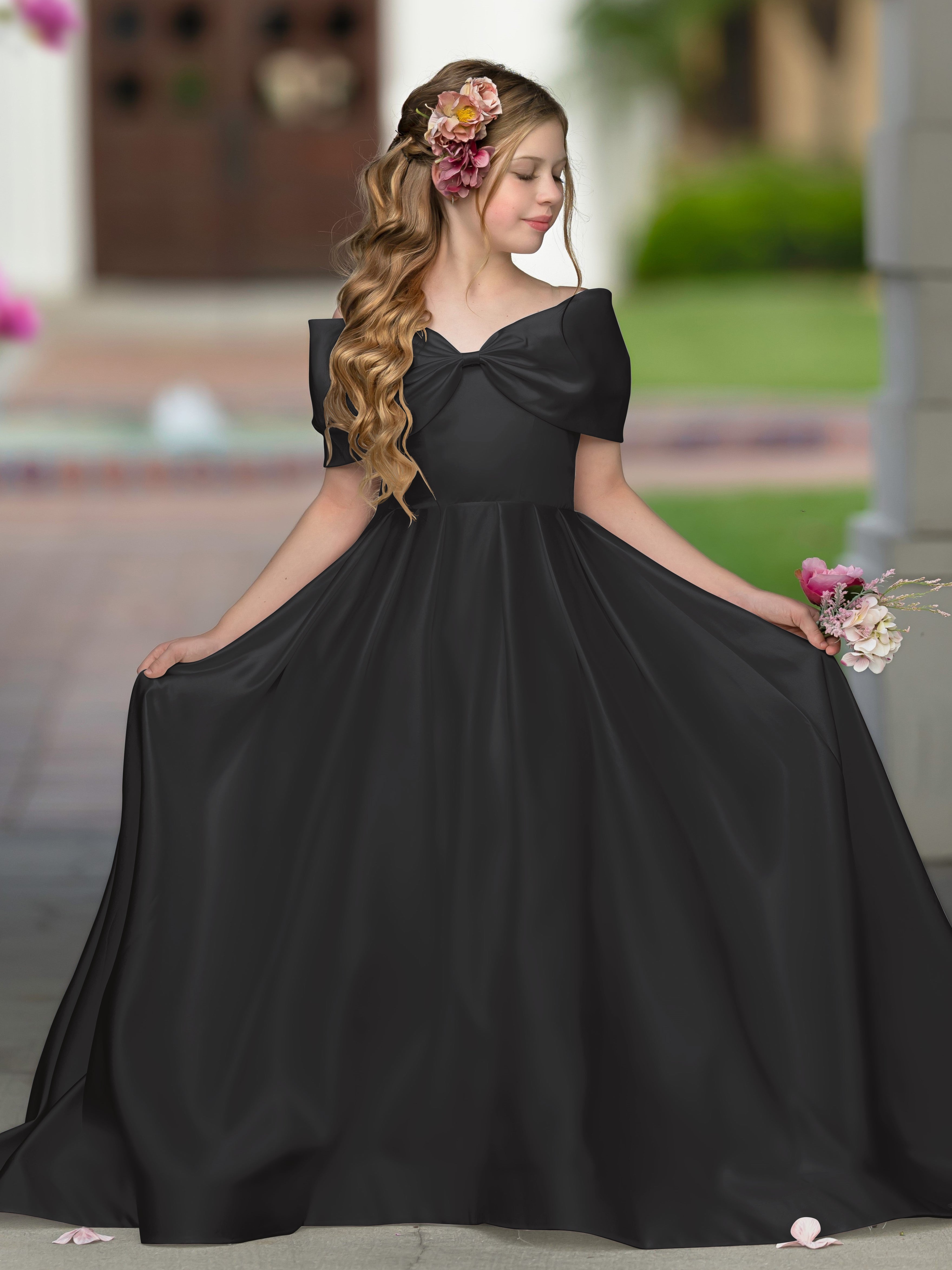 Elegant Ivory Satin Princess Ball Gown with Sweep Train and Bow for Flower Girls