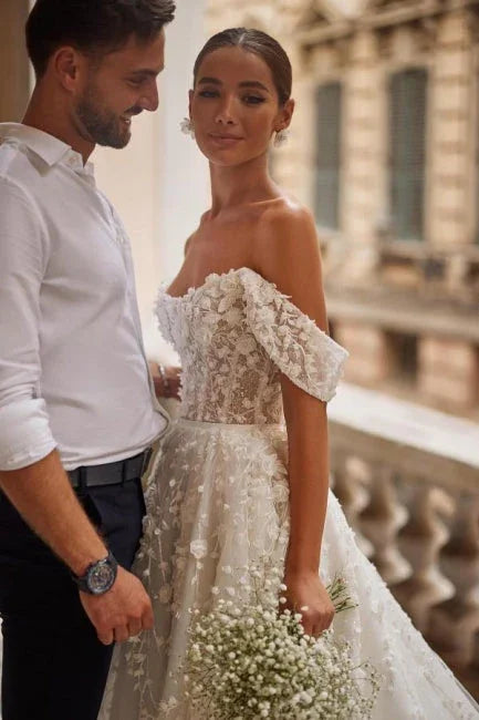 Gorgeous Off-the-shoulder Lace Tulle Appliques A-line Wedding Dress